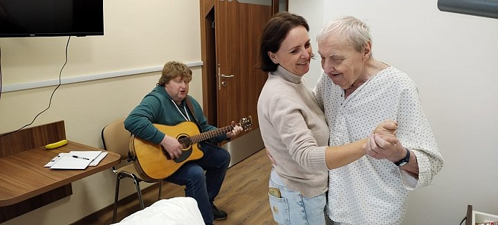 Hudba, zpěv i tanec!