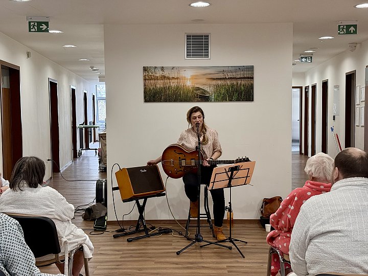 Písničkářka Alisha zavítala na Lazaretní 25.3.2026