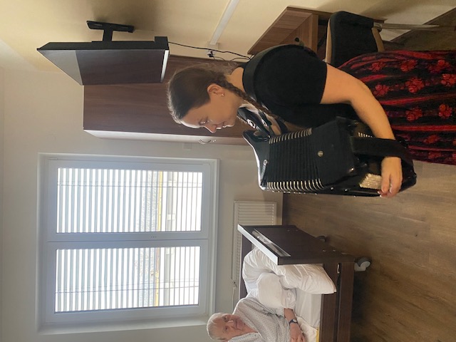 První hudební vystoupení